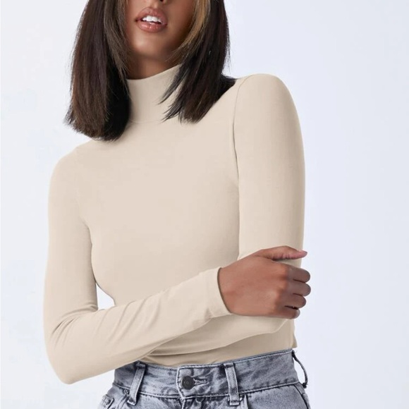 5 colors available— Basic mock Neck stretchy Fitted long sleeves top - Picture 12 of 14